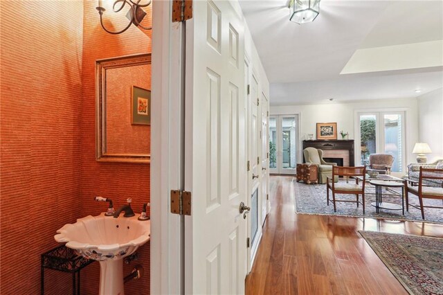 805 Rue Royal St, Metairie, LA 70005 - hall featuring wood finished floors