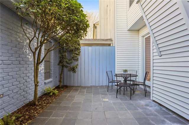 805 Rue Royal St, Metairie, LA 70005 - view of patio with outdoor dining space