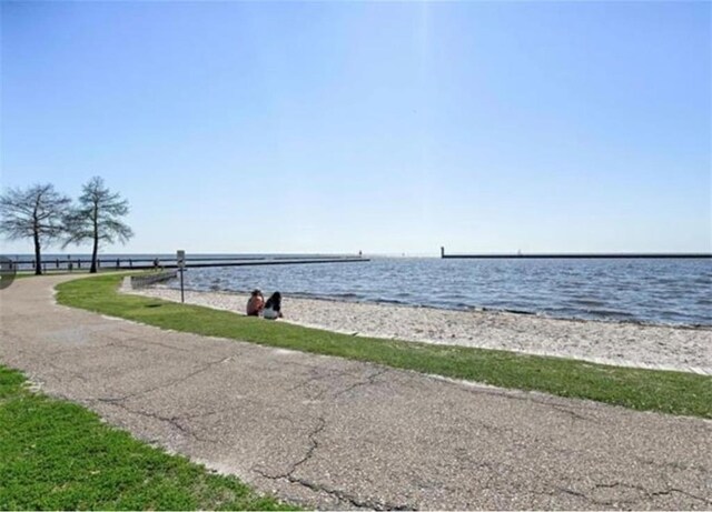 405 Yaupon Dr, Mandeville, LA 70471