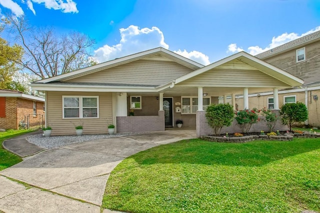 9025 Camille Ct, River Ridge, LA 70123 - single story home with driveway and a front lawn