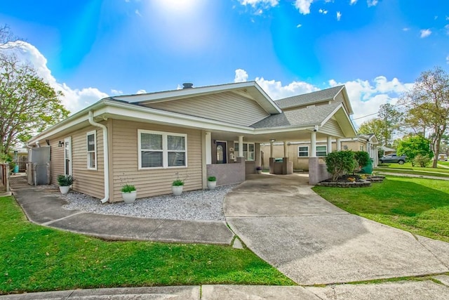 9025 Camille Ct, River Ridge, LA 70123 - view of front of property with a front yard