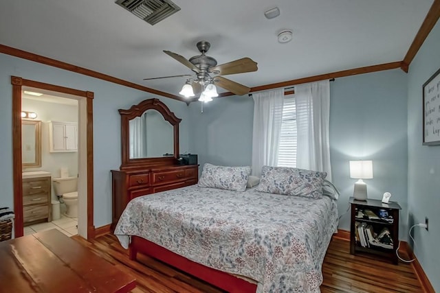 9025 Camille Ct, River Ridge, LA 70123 - bedroom featuring baseboards, ornamental molding, visible vents, and wood finished floors