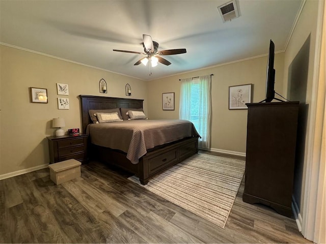 7241 Line Rd, Ethel, LA 70730 - bedroom featuring crown molding, wood finished floors, visible vents, and baseboards