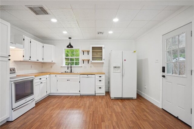 3284 Reine Ave, Slidell, LA 70458 - full bathroom with toilet, vanity, baseboards, and tile patterned flooring