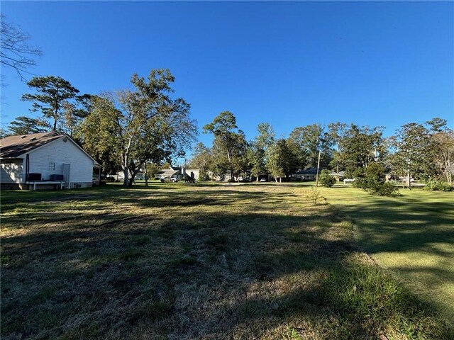 204 Spruce St, Mandeville, LA 70471 - photo 3