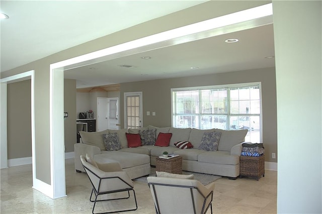 4043 S Pin Oak Ave, New Orleans, LA 70131 - living area with recessed lighting and baseboards