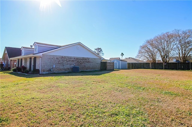 4504 Stella Dr, Meraux, LA 70075 - view of yard with fence