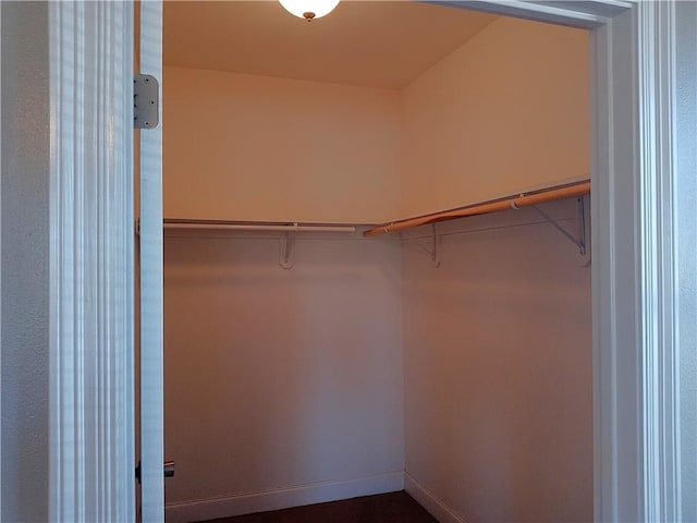 4800 Eastview Dr, New Orleans, LA 70126 - view of walk in closet