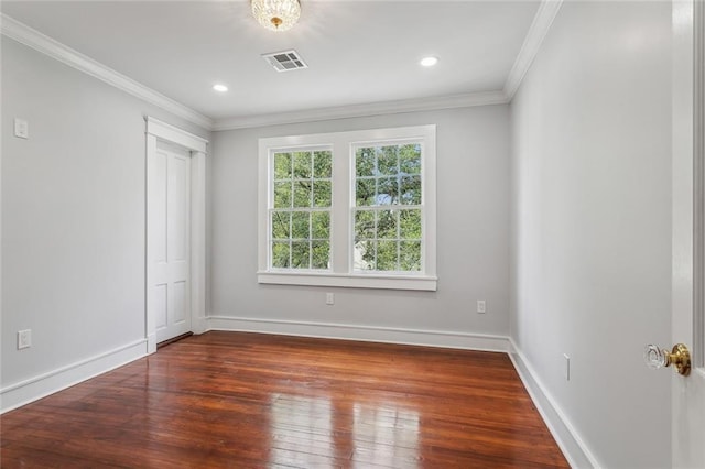 444244 S Johnson St, New Orleans, LA 70125 - unfurnished room with baseboards, visible vents, ornamental molding, and hardwood / wood-style floors