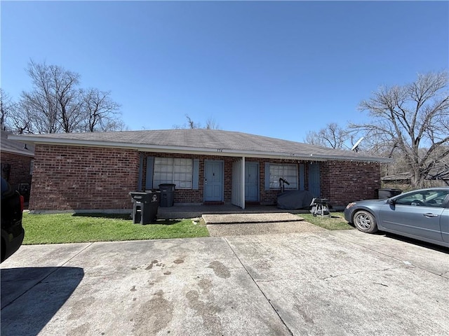 774-776 Holt Dr, Baton Rouge, LA 70815 - view of front of property with covered porch and brick siding