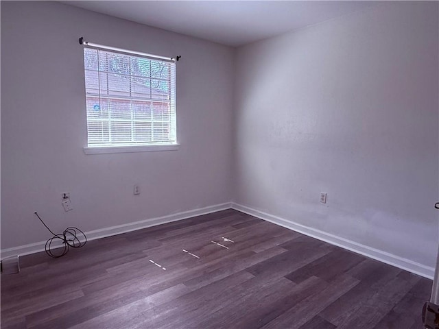 774-776 Holt Dr, Baton Rouge, LA 70815 - unfurnished room featuring dark wood-style flooring and baseboards