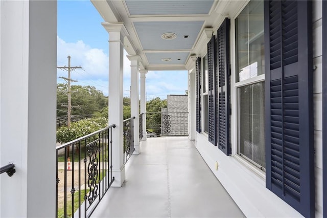 740 Florida Blvd, New Orleans, LA 70124 - view of balcony