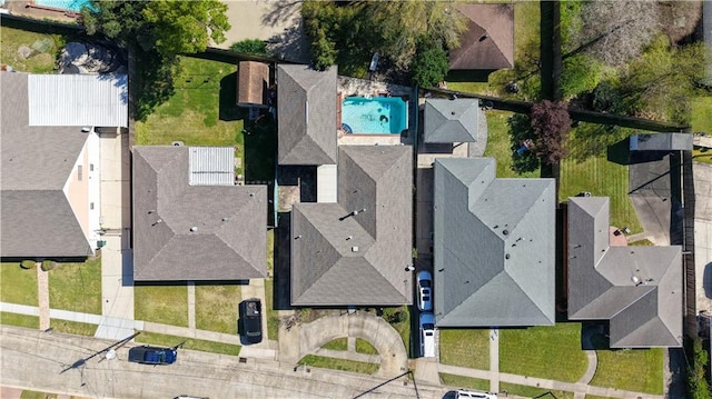 4012 Berot St, Metairie, LA 70002 - aerial view of a pool area