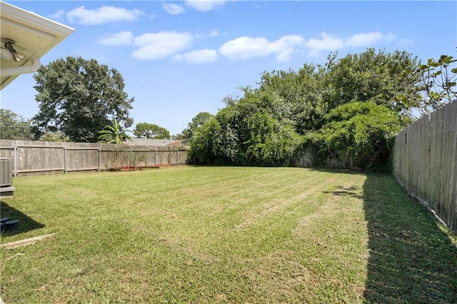 4232 Connecticut Ave, Kenner, LA 70065 - view of yard featuring central AC