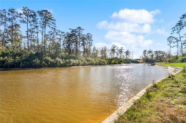 1688 Ox Bow Ln, Covington, LA 70433