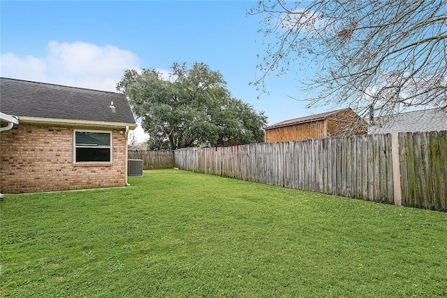 803 Lake Dcote Ct, Slidell, LA 70461 - view of yard with cooling unit