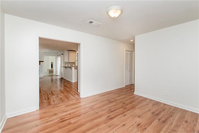 17168 E Little Italy Rd, Hammond, LA 70403 - unfurnished room with baseboards, light wood-type flooring, visible vents, and recessed lighting