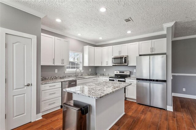 920 Cougar Dr, Arabi, LA 70032 - photo 4