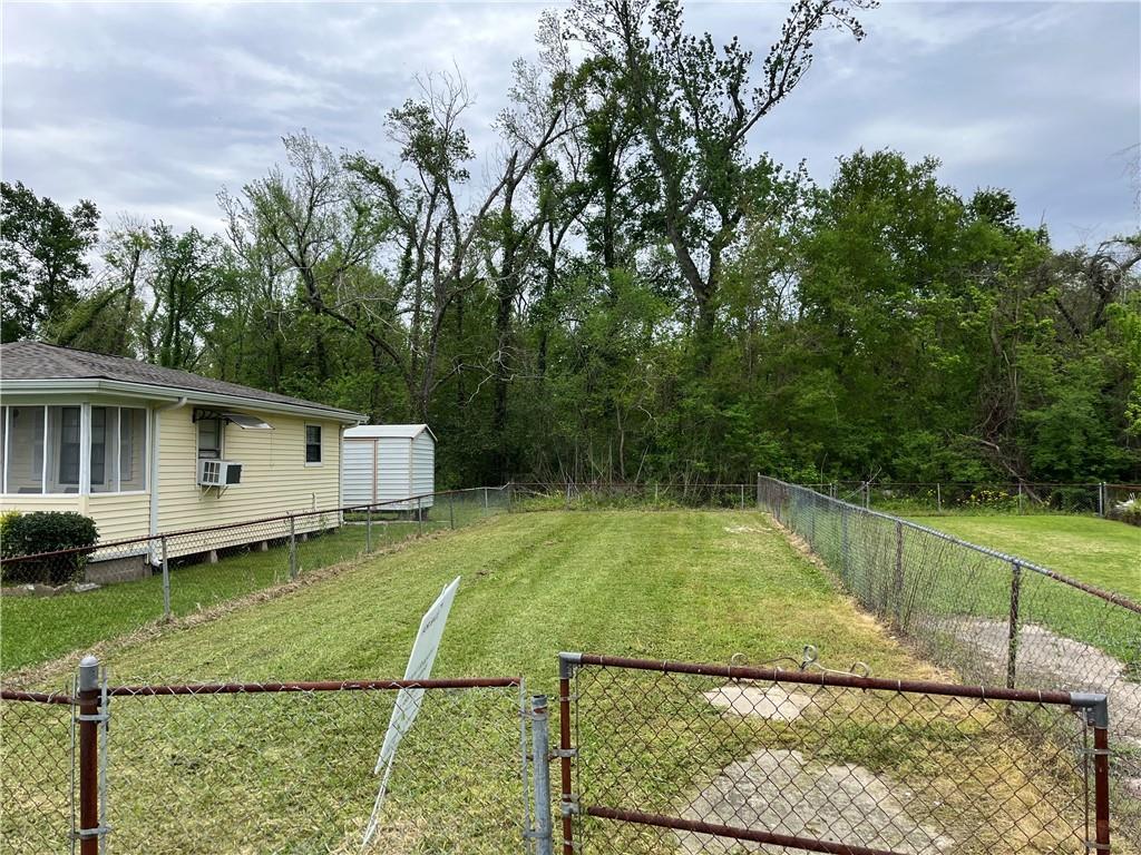 206 Clement St, Destrehan, LA 70047