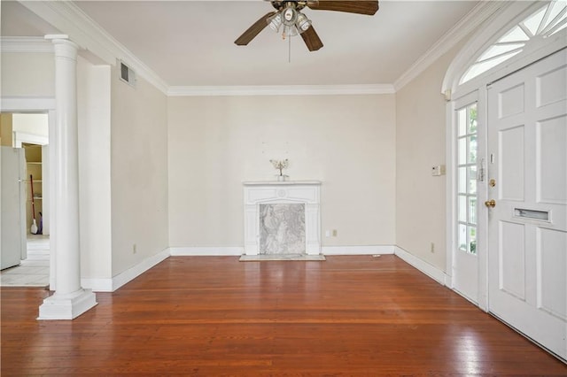 441921 Fontainebleau Dr, New Orleans, LA 70125 - foyer entrance featuring crown molding, visible vents, a ceiling fan, and hardwood / wood-style floors