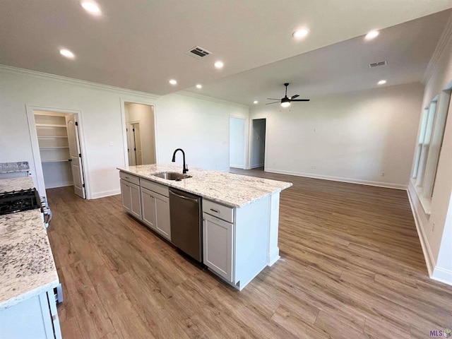 129 Olivia Dr, Luling, LA 70070 - kitchen with dishwasher, ornamental molding, ceiling fan, recessed lighting, and light wood-style flooring