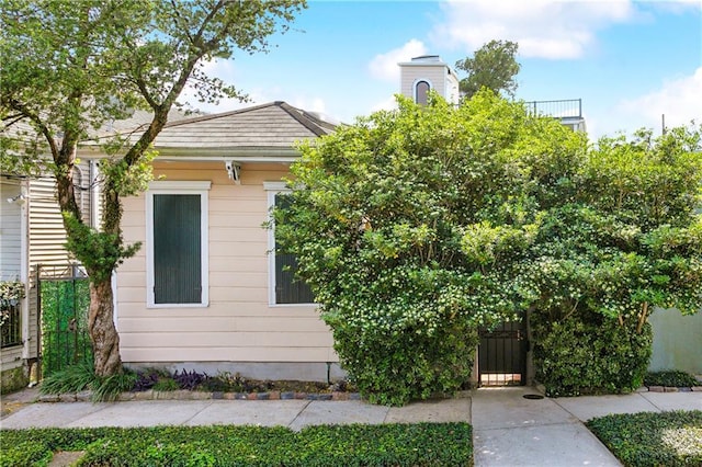 3342 Bell St, New Orleans, LA 70119 - exterior space with a gate and fence