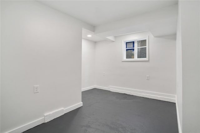 4237 Fontainebleau Dr, New Orleans, LA 70125 - unfurnished room with cooling unit and recessed lighting