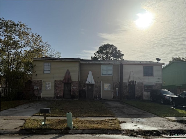view of front of house