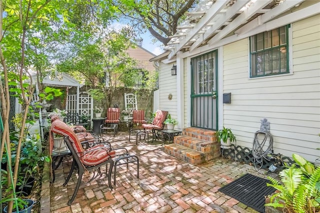 1830 Burgundy St, New Orleans, LA 70116 - view of patio with entry steps