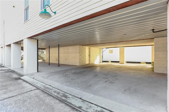 5533 Woodlawn Pl, New Orleans, LA 70124 - view of garage