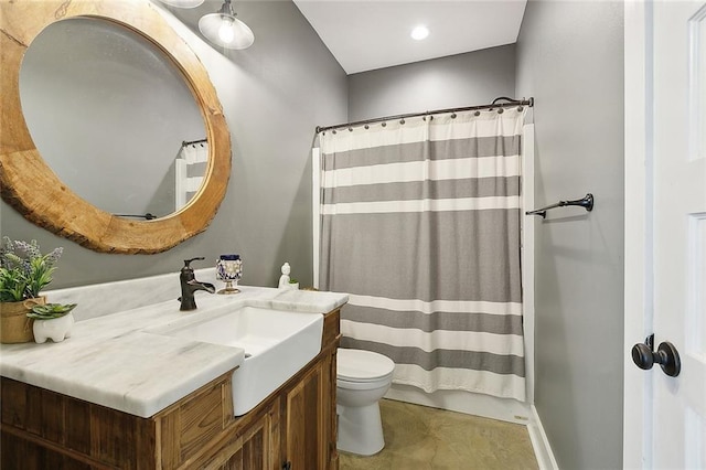 531 N Caleb Dr, Slidell, LA 70461 - bathroom featuring toilet, vanity, curtained shower, and concrete floors