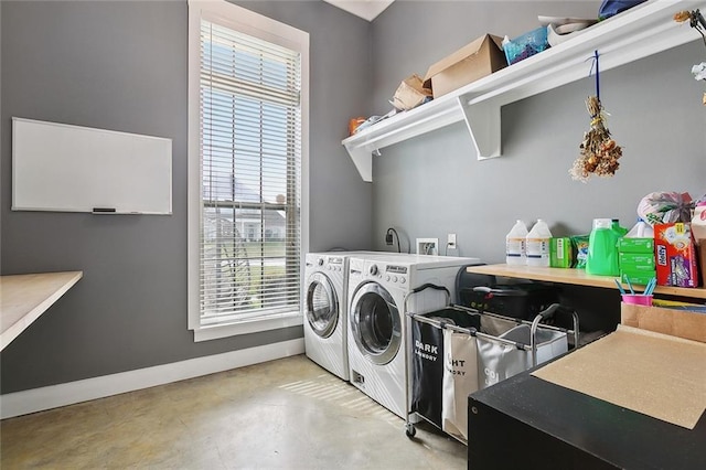531 N Caleb Dr, Slidell, LA 70461 - washroom with washing machine and clothes dryer, healthy amount of natural light, and baseboards