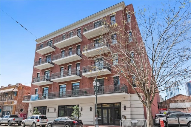 731 St Charles Ave Unit 402, New Orleans, LA 70130 - view of apartment building / complex