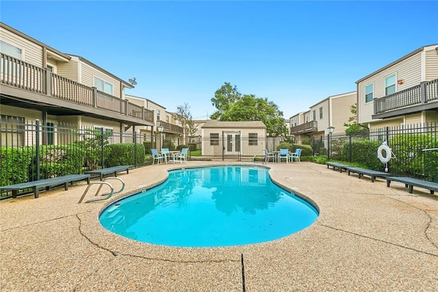 1020 Saint Julien Dr Unit 226, Kenner, LA 70065 - community pool with a patio and a residential view