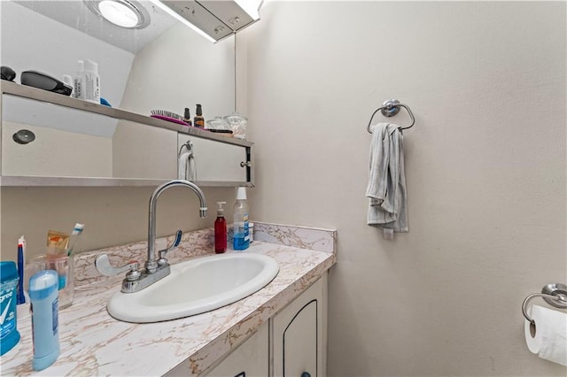2900 Harvard Ave, Metairie, LA 70006 - bathroom with vanity