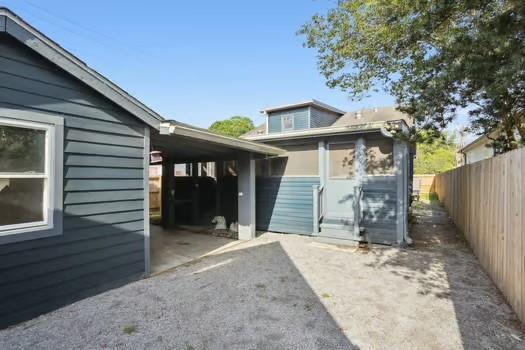 4674 Venus St, New Orleans, LA 70122 - back of property