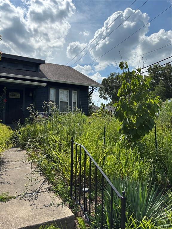 4674 Venus St, New Orleans, LA 70122 - view of side of property