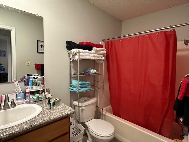 44301 Simpson Pl, Hammond, LA 70403 - bathroom featuring shower / bath combination with curtain, vanity, a textured ceiling, and toilet