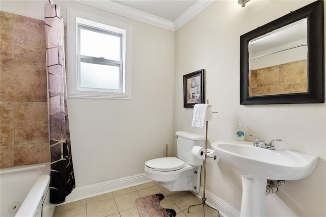 5601 Charlotte Dr, New Orleans, LA 70122 - bathroom featuring tile patterned flooring, shower / tub combo with curtain, toilet, ornamental molding, and baseboards