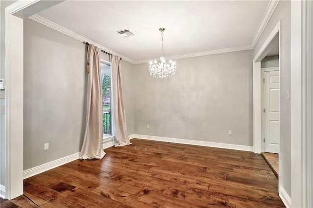unfurnished dining area featuring crown molding, an inviting chandelier, dark wood-type flooring, visible vents, and baseboards