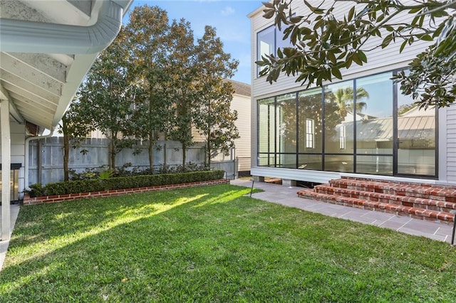 1035 Arabella St, New Orleans, LA 70115 - view of yard