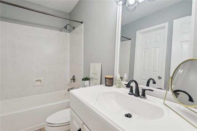 2106 Swan St, Slidell, LA 70460 - bathroom featuring toilet, vanity, and shower / bath combination