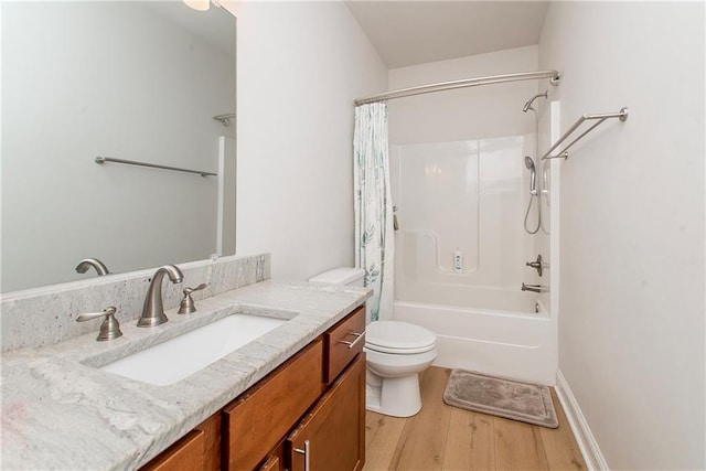 201 Belle Pointe Dr, Madisonville, LA 70447 - full bath with wood finished floors, toilet, vanity, and shower / tub combo
