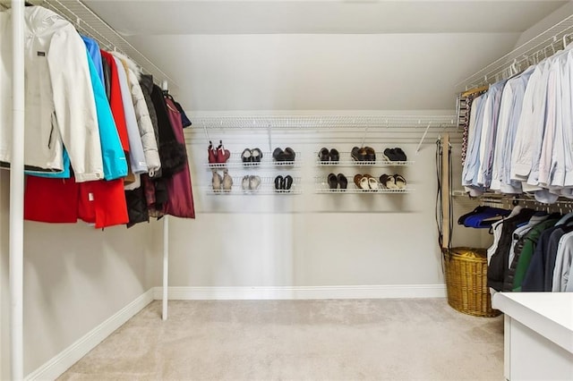 405 14th St, New Orleans, LA 70124 - walk in closet featuring carpet