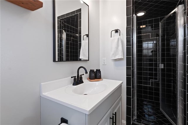 7800 Allison Rd, New Orleans, LA 70126 - bathroom with a stall shower and vanity