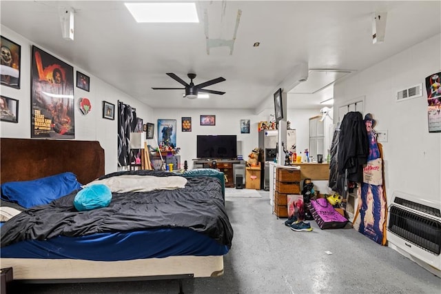 800 Marguerite Rd, Metairie, LA 70003 - bedroom with heating unit and ceiling fan
