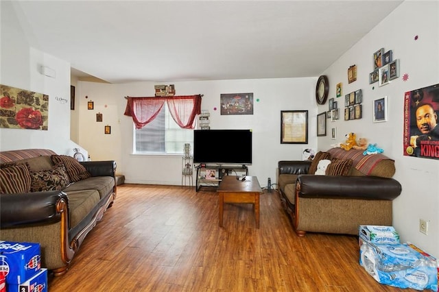 2205 Giuffrias Ave, Metairie, LA 70001 - living area with wood finished floors