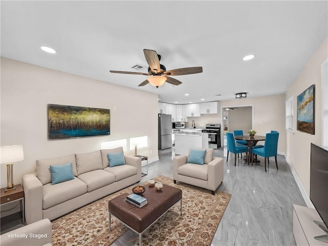 709 29th St, Kenner, LA 70062 - living area with visible vents, ceiling fan, recessed lighting, and baseboards