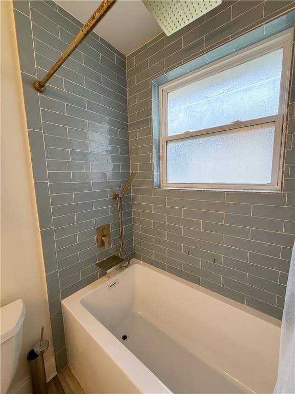 1101 Belmont Pl, Metairie, LA 70001 - bathroom with shower / tub combination and toilet