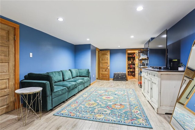 2227 Wirth Pl, New Orleans, LA 70115 - living area featuring light wood-style flooring and recessed lighting